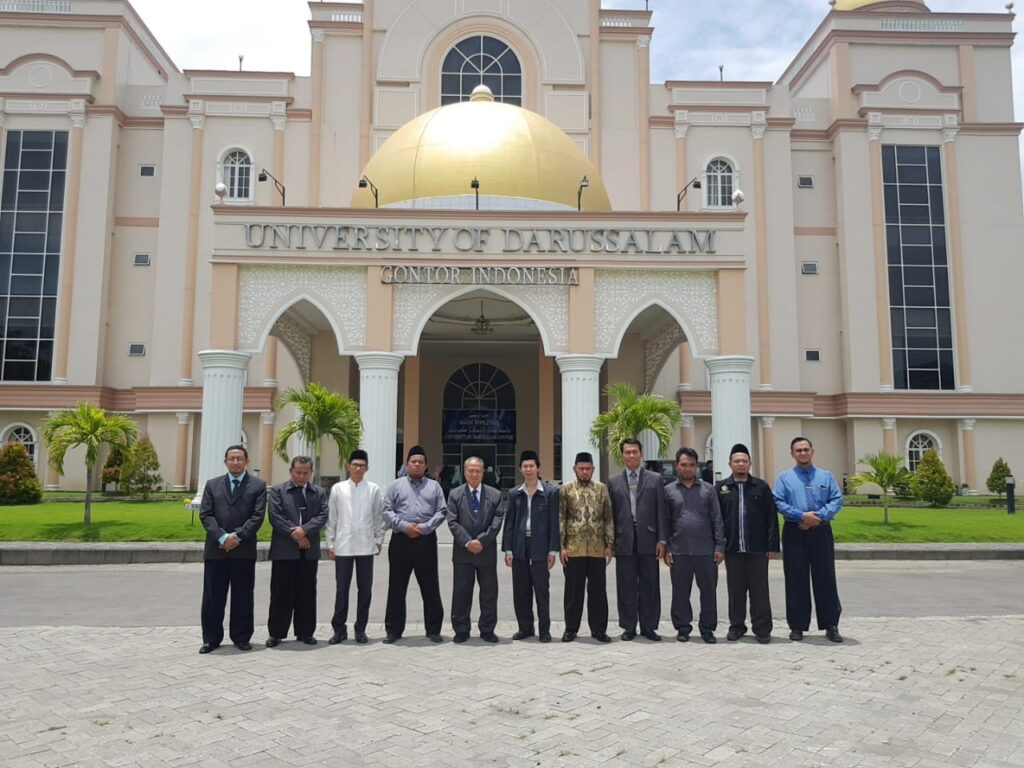 Foto bersamaSivitas Akademika IDIA Prenduan dan UNIDA 