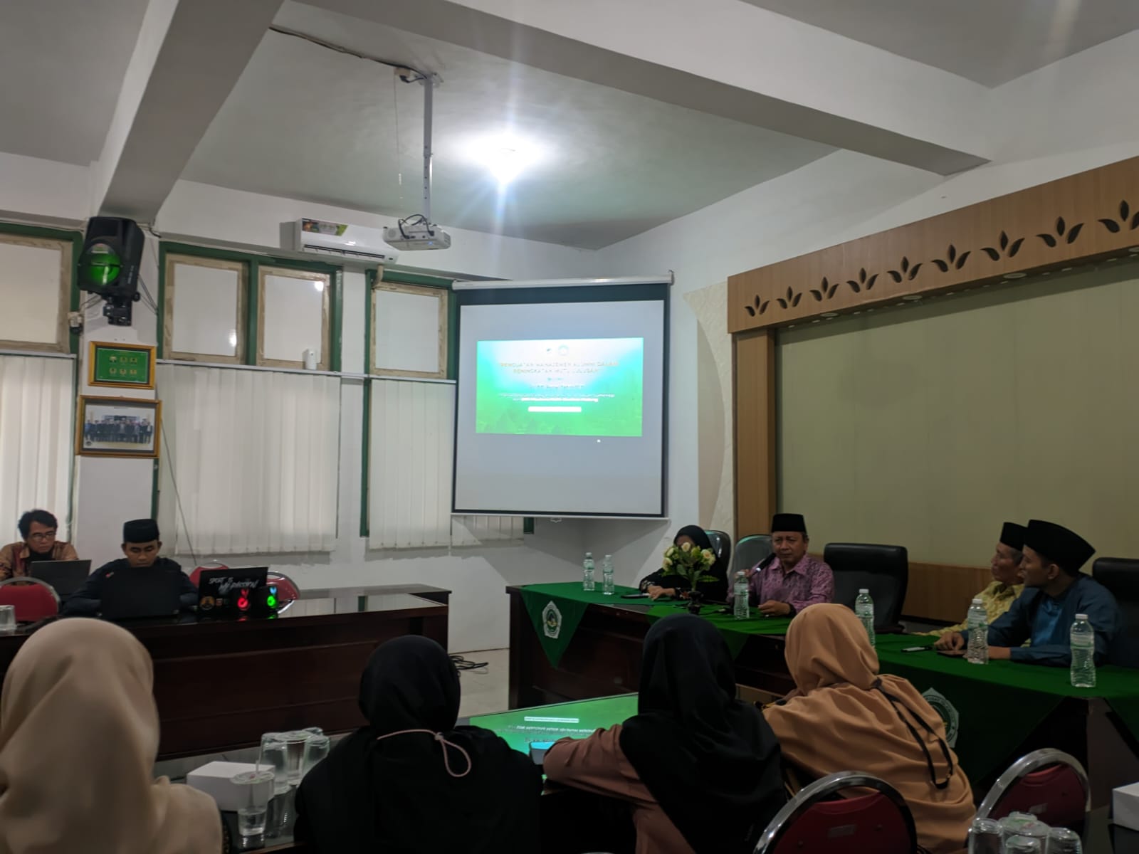 Peningkatan Kualitas Lulusan: FGD Serukan Penguatan Manajemen Alumni