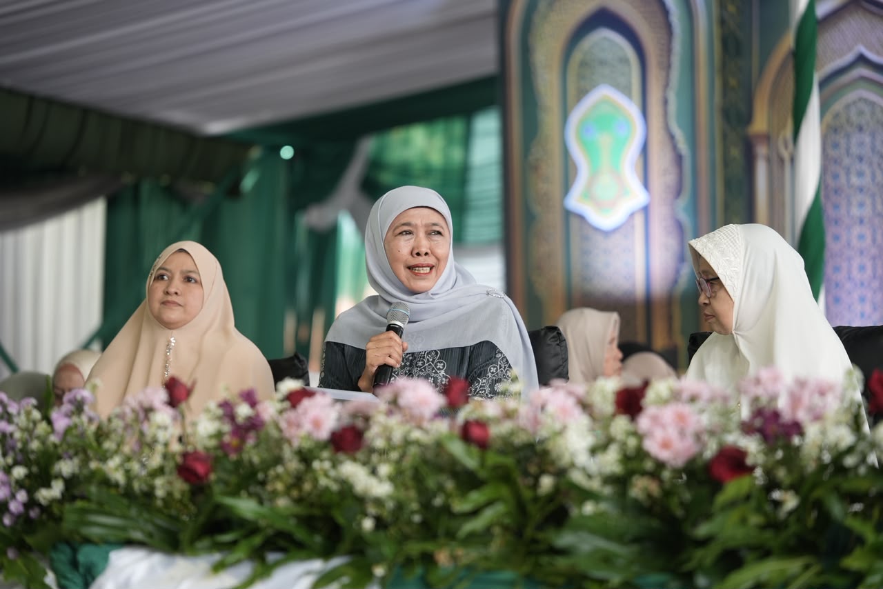 Khofifah Ajak Jamaah Tarekat Tijaniyah Perkuat Ketakwaan dan Ukhuwah di Puncak Idul Khotmi Nasional